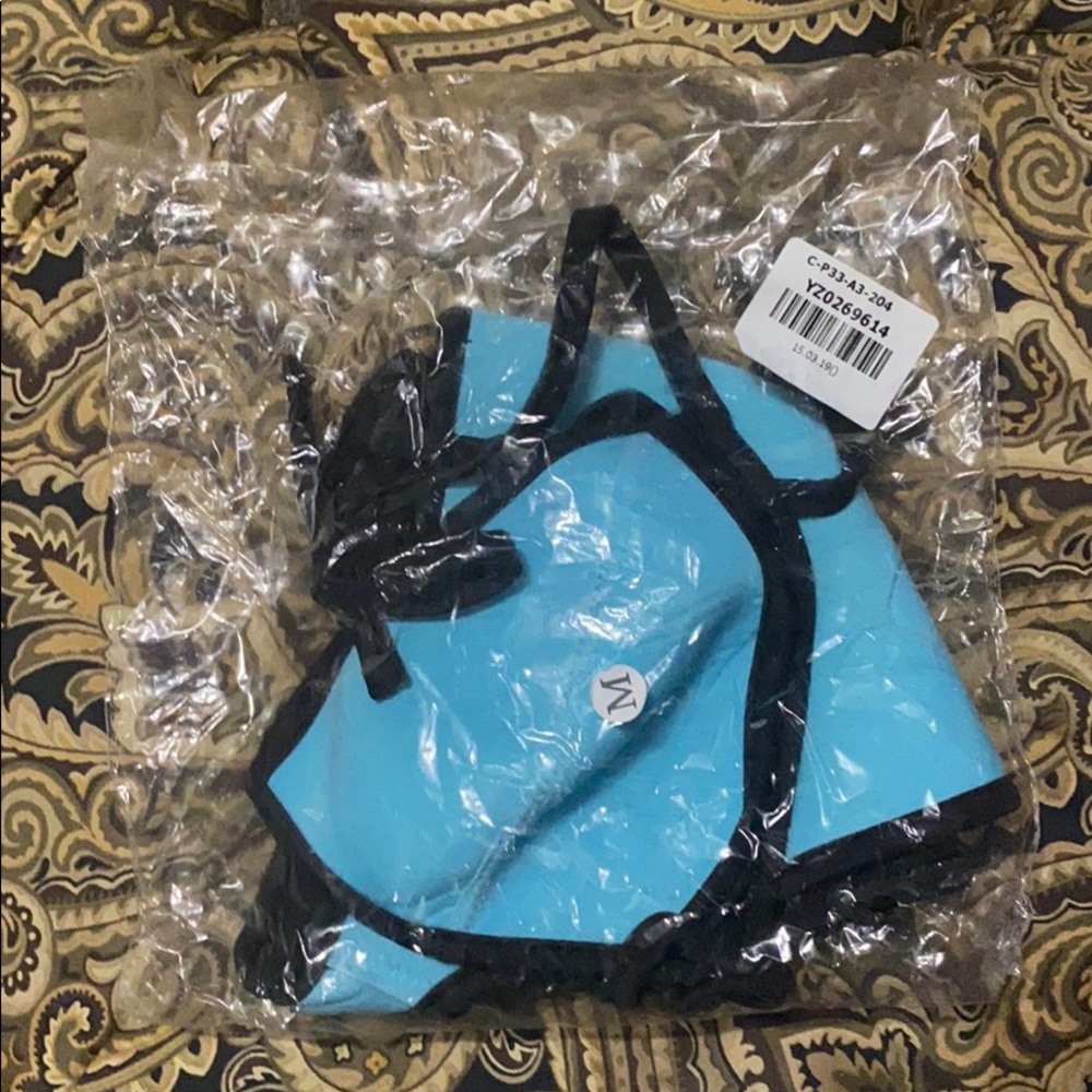 🌟GORGEOUS SKY BLUE NEOPRENE INSPIRED BIKINI 👙 - Picture 7 of 7